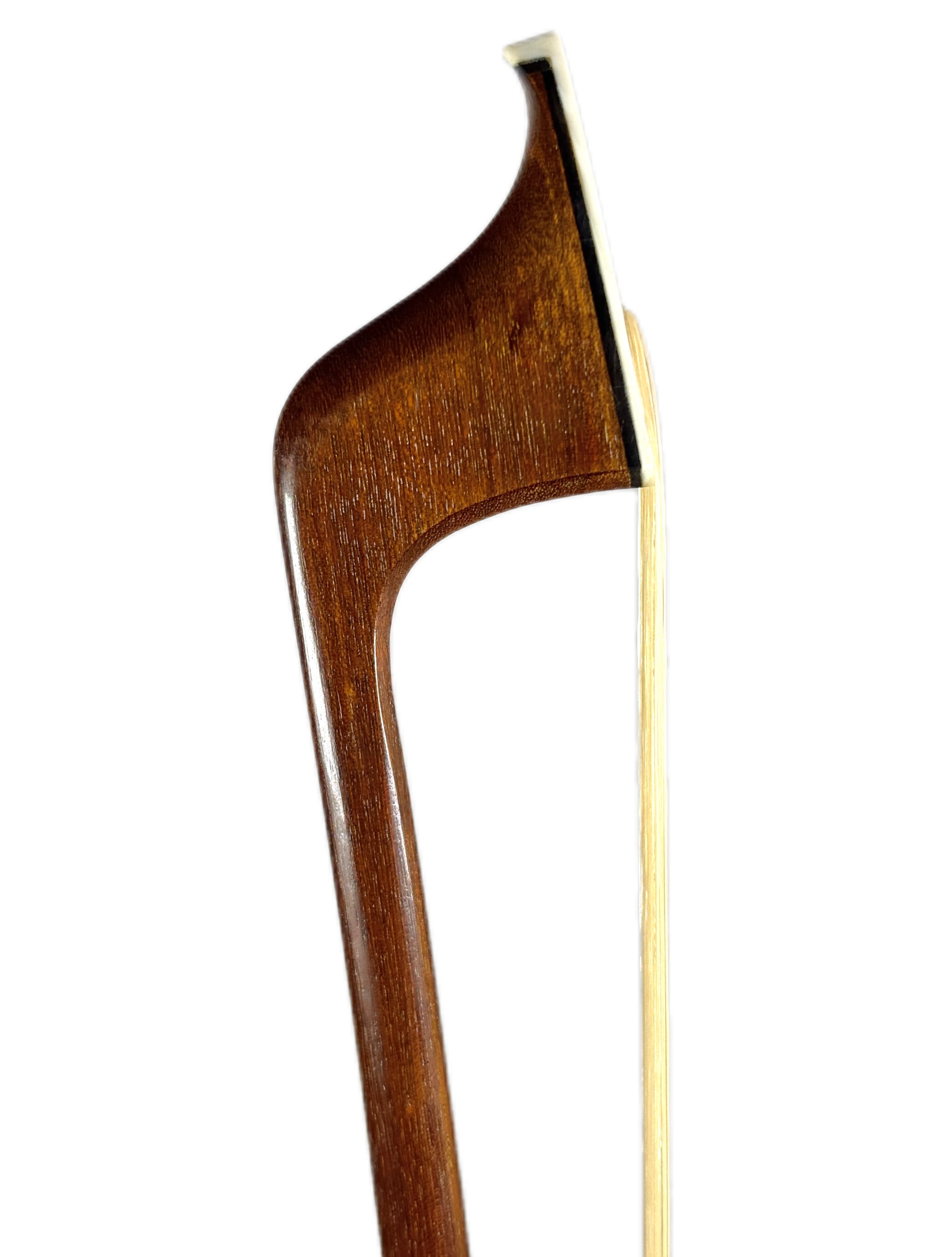 Arco de Violoncelo do Autor Elias Comim com Montagem em Prata